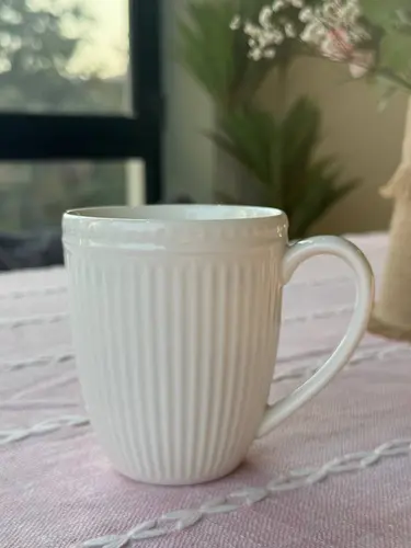 Relyefli qirrali seramika krujka (400 ml) MPL70
